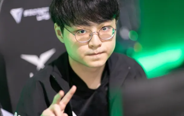 dk教练kkoma首谈上调二队adc理由太过真实lwx直呼内行