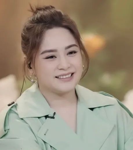 女明星果然都只是胖着玩玩,阿娇瘦回最好状态