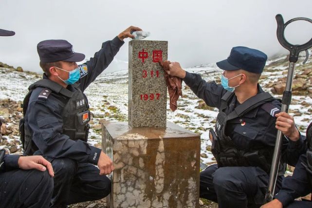 卡昝河边境警务站隶属于新疆出入境边防检查总站博州边境管理支队温泉