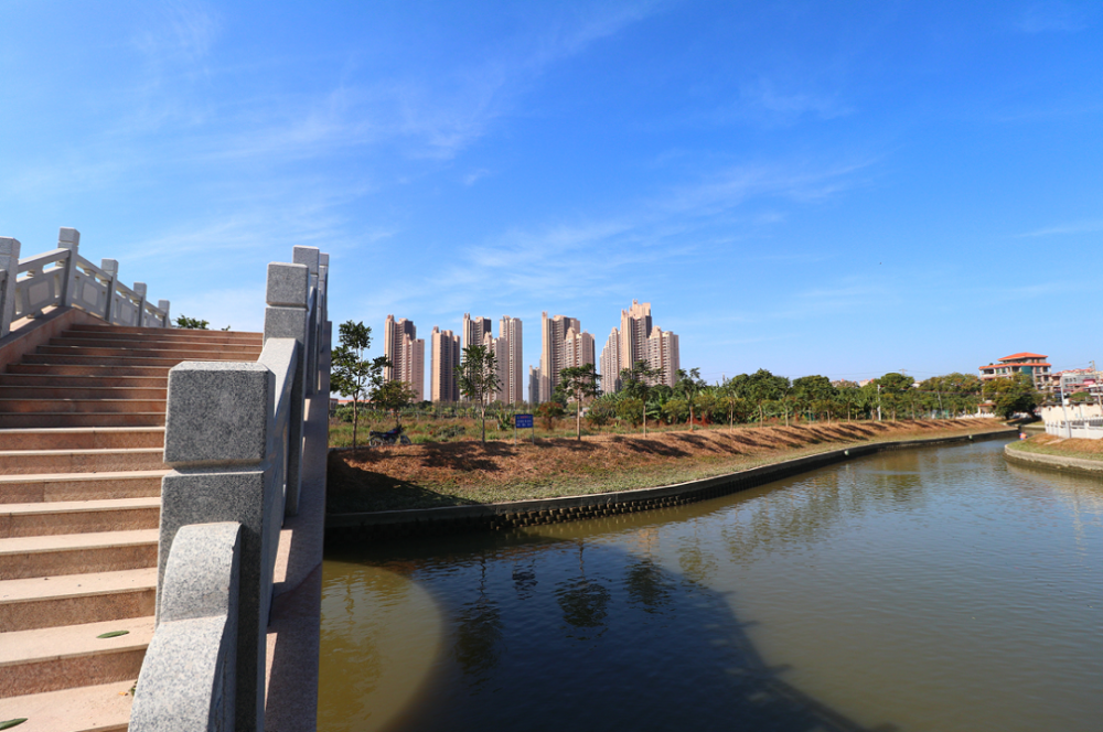 实干在基层一新塘镇奋力建设工商繁荣美丽幸福东江新城