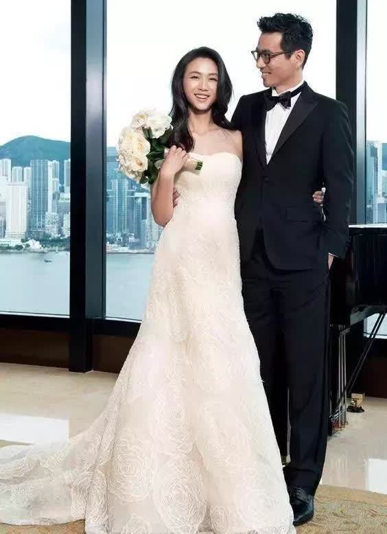 汤唯女儿自己剪发,短发被叫小哥哥,网友:才知道汤唯有孩子了_腾讯新闻