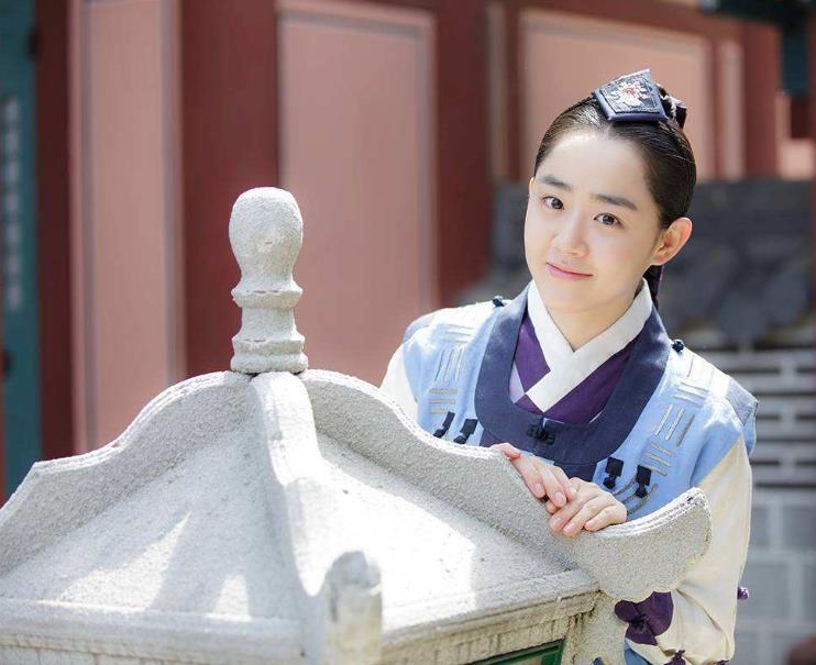 最惨童星文瑾莹:13岁火遍全亚洲,因渣男抛弃疾病缠身