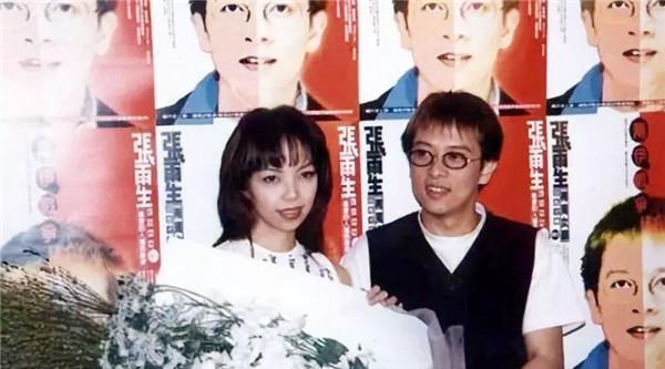 1997年张雨生去世,葬礼上几次哭到"昏厥"的女孩,如今成了大明星