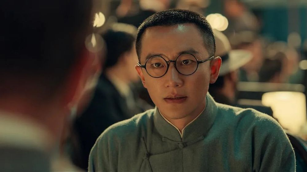 电影《1921》中黄轩饰演的李达(图源:网络)