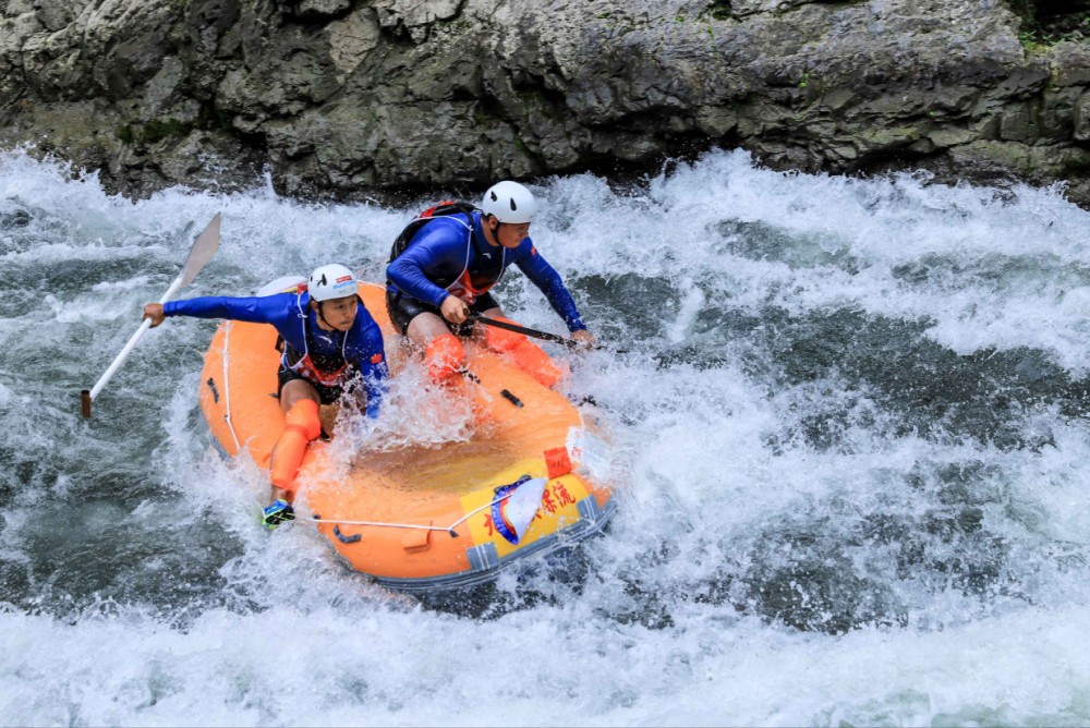 湖北此地有个漂流胜地,被誉为"三峡第一漂",漂流全长13.2公里