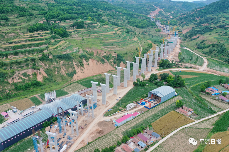 图文视频丨灵华高速进展顺利