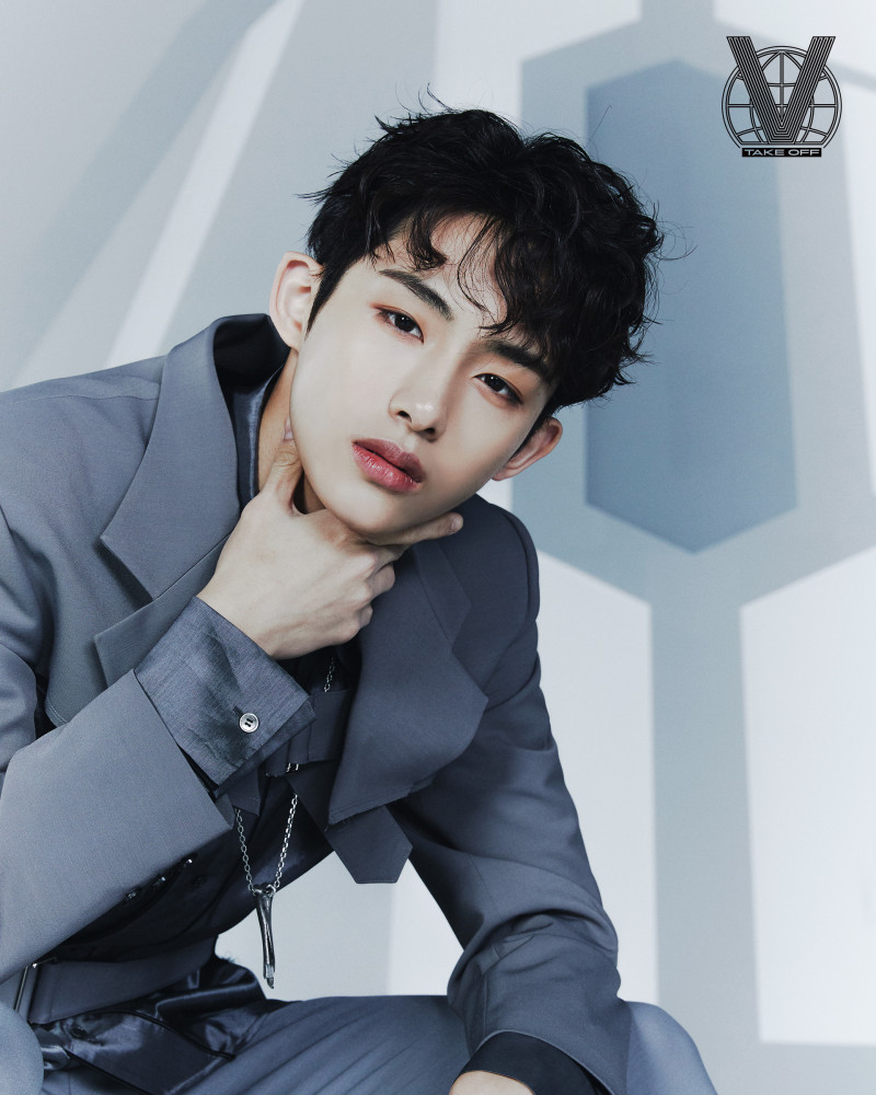 吸烟泡妞小鲜肉董思成没有粉丝想象的那么纯洁