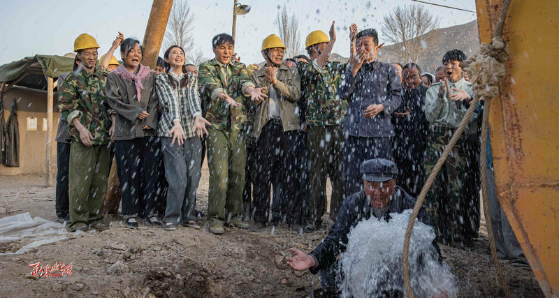 《百炼成钢》今晚迎来"年轻的朋友们" 何炅彭小苒等即将上线