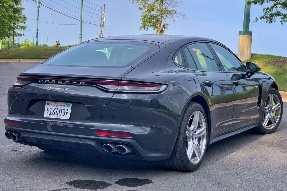 2021款保时捷帕拉梅拉panamera4ehybrid评测不要纯电动的谎言