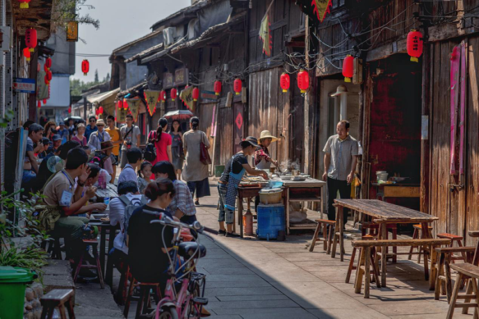 市委书记陈峰齐在浙江之声讲述"兰溪日子 有戏有味"