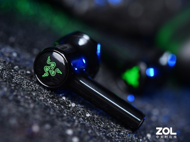 logo终于会发光这才是雷蛇耳机应该有的样子