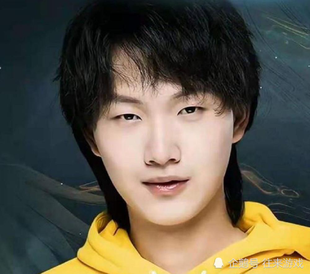 继"kpl顶级边路"后,fly再次获得新称号,让无数粉丝炸锅!