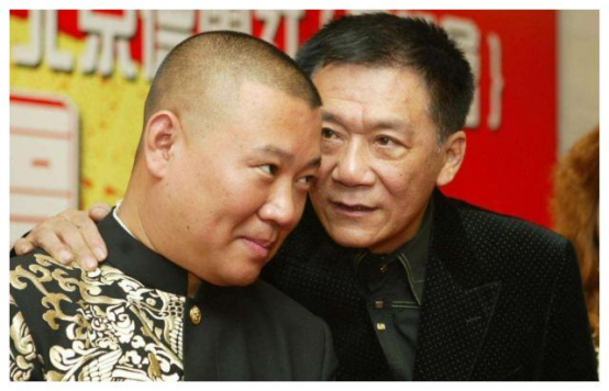 张国立是海青郭德纲为何要喊他师叔张国立在相声界辈分有多高