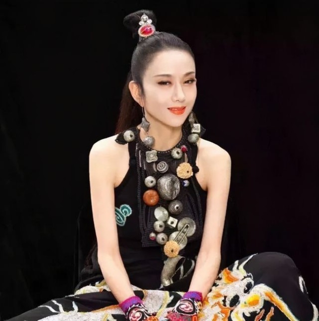 灵魂舞者郭冷迷恋芭蕾无暇顾家授课年入百万今46岁无人想嫁