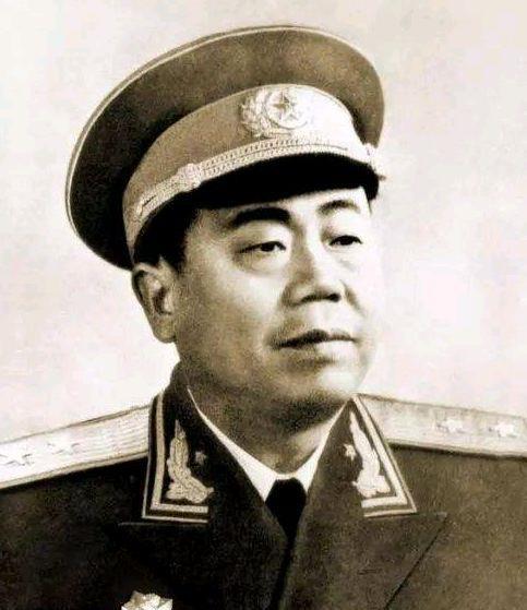 解放军师长俘虏了敌军军长,上级却打来电话:快放人!是何原因