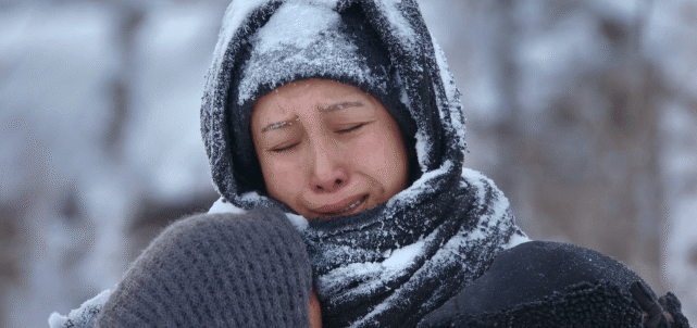 再看《悬崖之上》,终于解开了7处不解之谜!