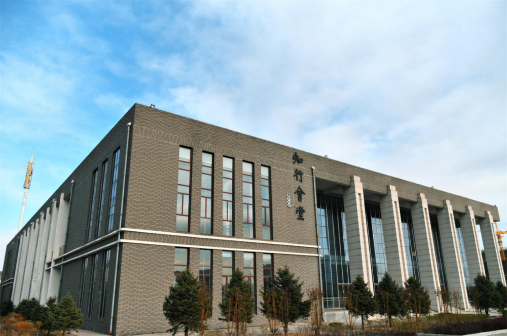 晋中学院 晋中学院是山西一所拥有办学老资格的师范类院校,在1958年就