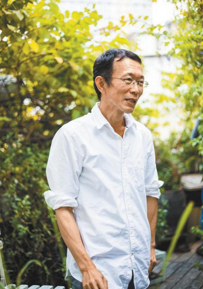 黄灿然:要少谈别人,少回忆过去,多自省