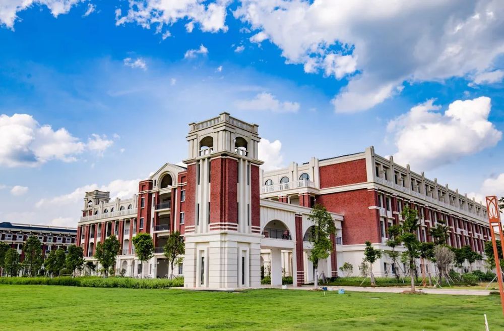 南宁师范大学武鸣新校区期待与你邂逅!