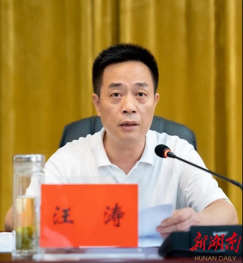 县委书记别老区多讲遗憾与不足