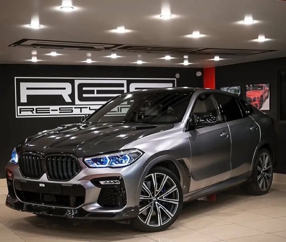 实拍宝马x6 g06,轿跑suv祖师爷全新一代,不是一般帅_腾讯新闻