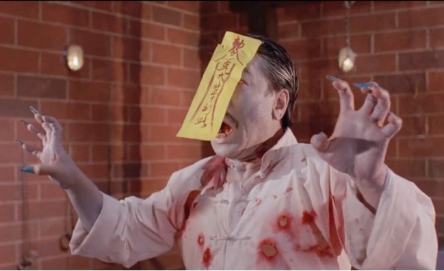 图片:僵尸被贴符剧照总之,古代科学技术不发达,信息传播滞后,很多事