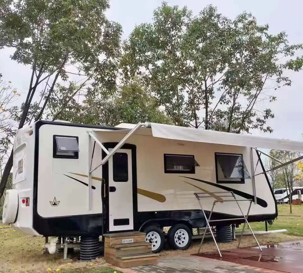 终于可以体验一次综艺里的房车的感觉啦~图片by小红书@eiko佛山美的