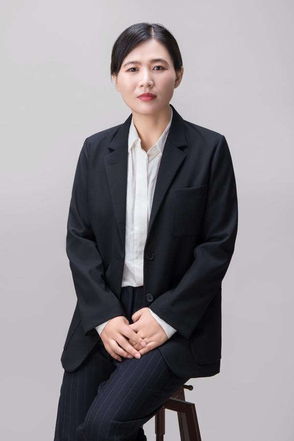 女律师不得穿裙子去看守所会见合适不