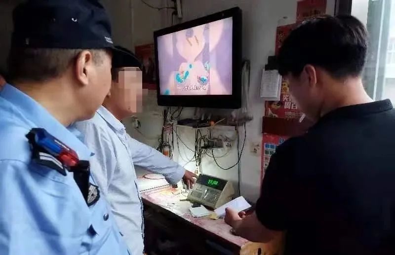 地磅排行_巨型“百吨王”出没,120吨地磅爆表!