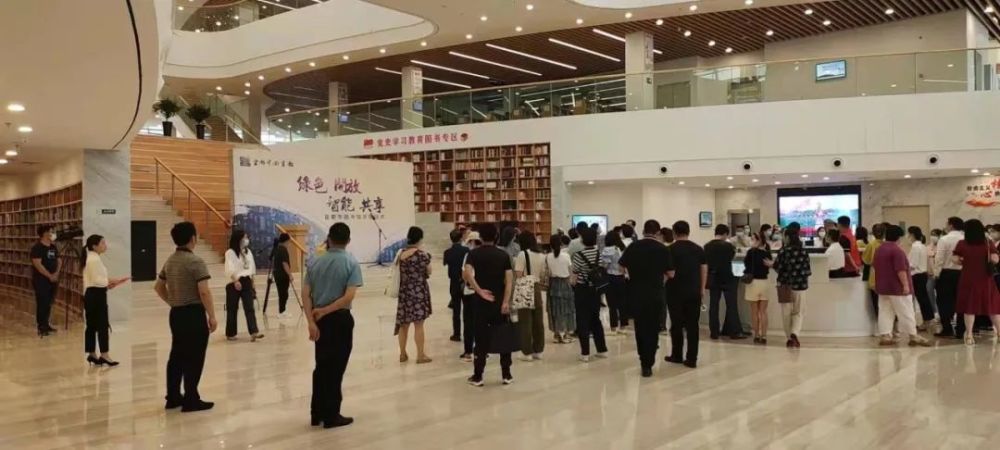 海恒智能案例宜都市民活动中心新图书馆掀起读书热激发城市活力