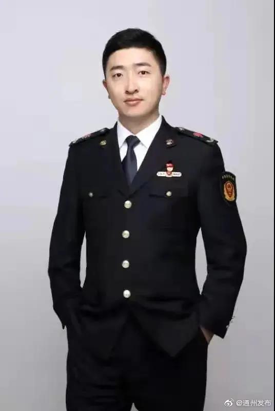 【孙伟同志当选全国"平安卫士"】近日,从江苏省政法委获悉,金沙分局