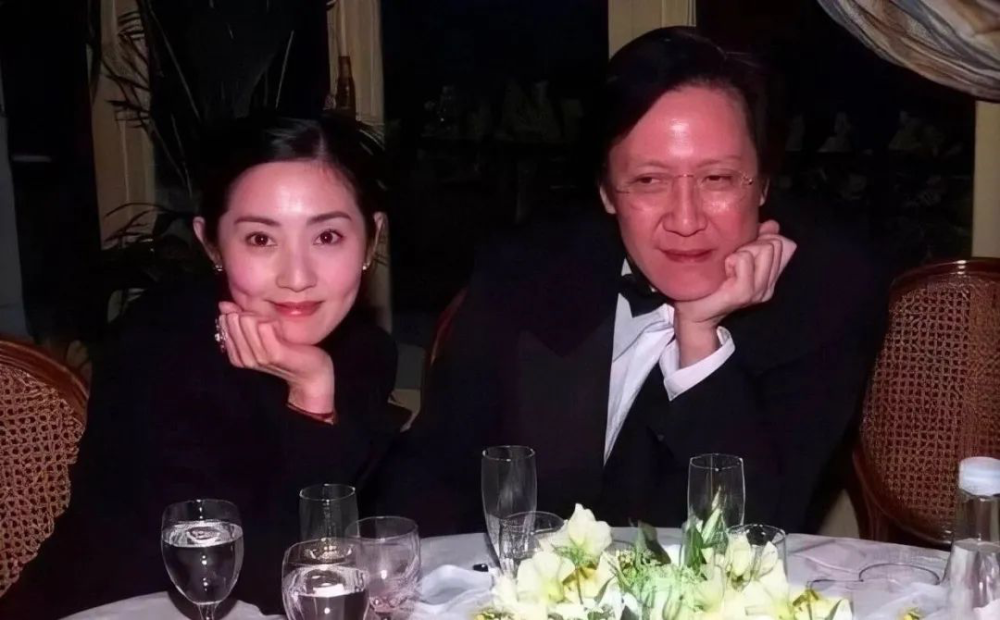 当年向华胜和张玉珊热恋密宗告诉向华胜张玉珊是灵童转世一世旺夫运