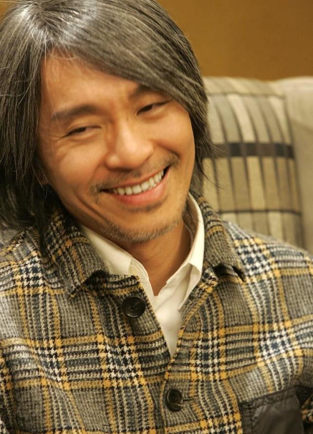 白露67眉67曝周星驰年轻时喜欢过何超琼曾想过追赌王之女何超琼