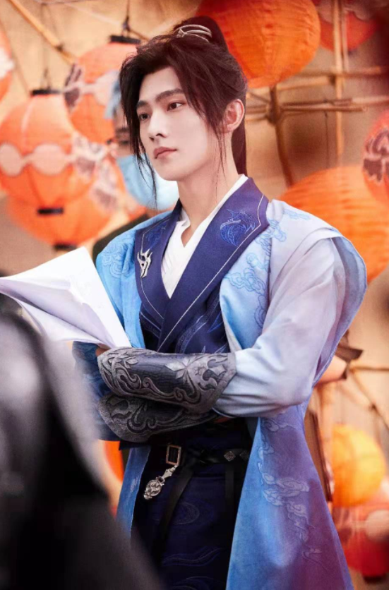 杨洋可算再穿古装翩翩公子帅出新高这才是内娱古装天花板