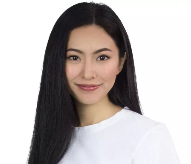 向佐和黄婉佩在一起后黄婉佩索要一套豪宅向太最要紧身份搞清楚