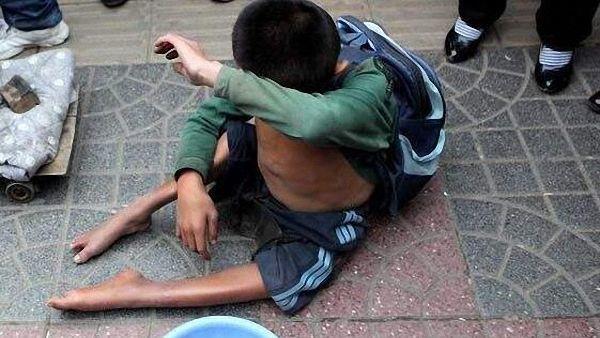 三岁幼子被人贩子拐走,老爹苦寻十年,寻到后却吓得拔腿就跑