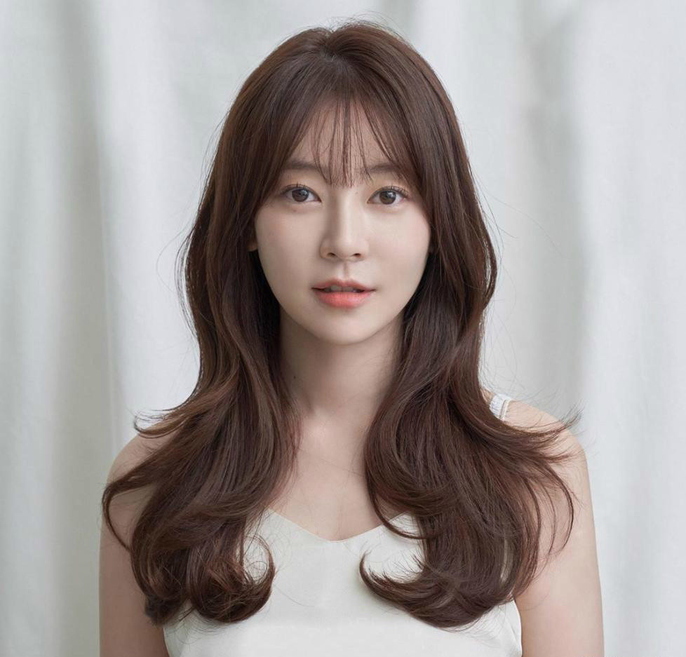 韩国女星扎堆换发色,让韩素希,朴敏英颜值飙升,黄皮也能驾驭