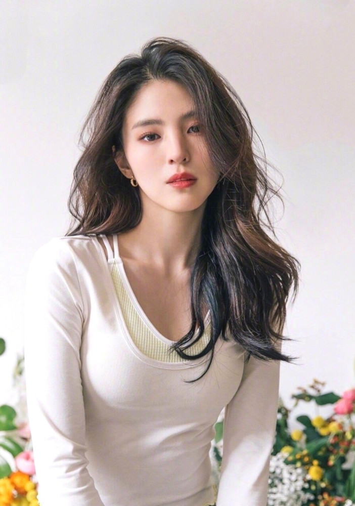 韩国女星扎堆换发色,让韩素希,朴敏英颜值飙升,黄皮也能驾驭