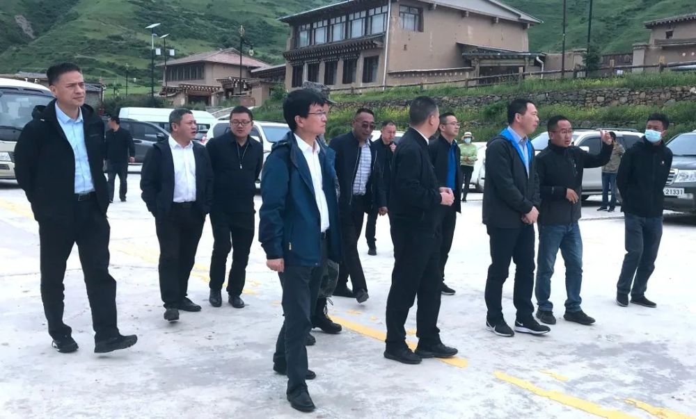 温州市委常委军分区司令员王辉一行深入阿坝县考察东西部协作和对口