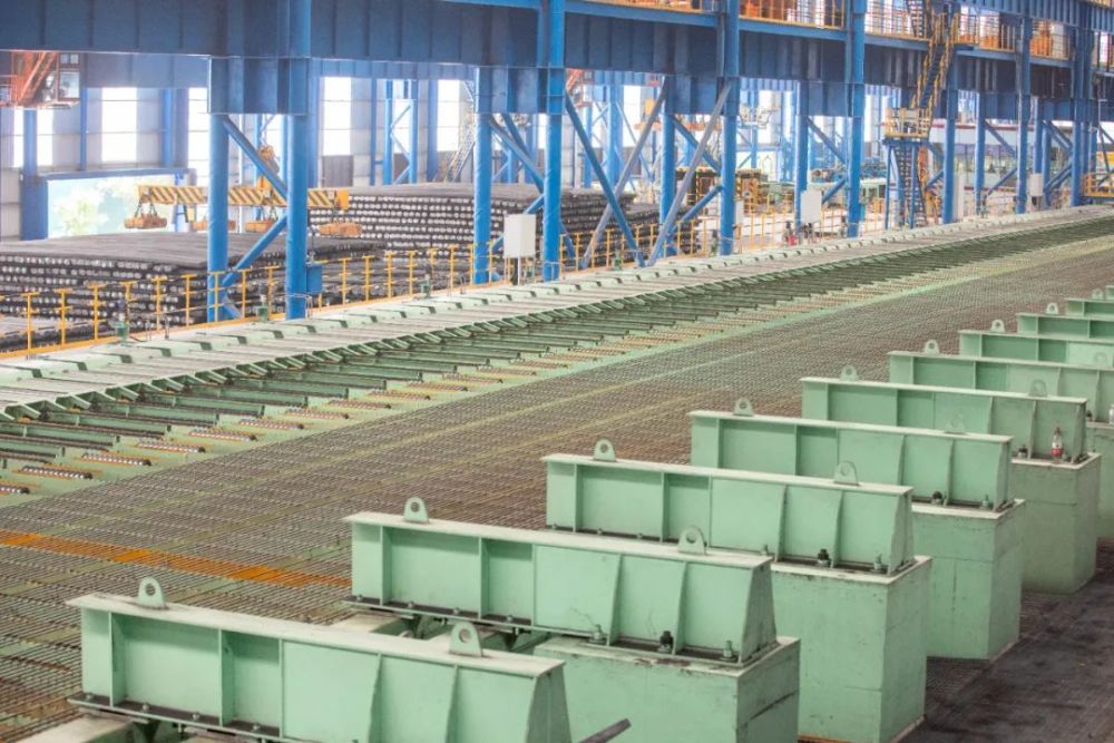 推进产业发展强化项目建设福建首条双高棒生产线成功投产