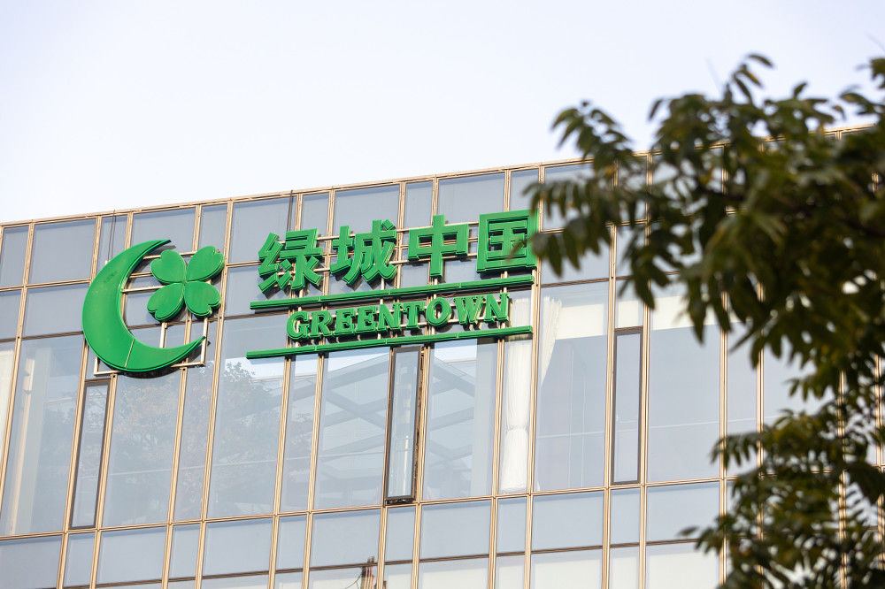 "6层楼"被风吹塌,绿城济南造假骗取预售证,住建局打五十大板:暂停销售