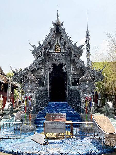 银庙素攀寺:泰北清迈一座用银打造的华丽寺庙_腾讯新闻