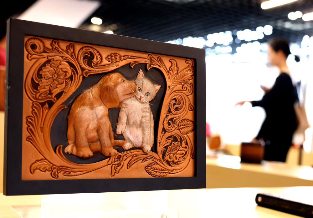 文化上海举行皮里乾坤中国皮革文化艺术主题展