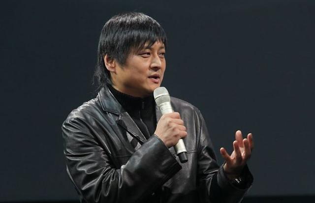 淘汰警犬拍卖抵制导演姚守岗却是评论区第一为观感炸死功勋犬