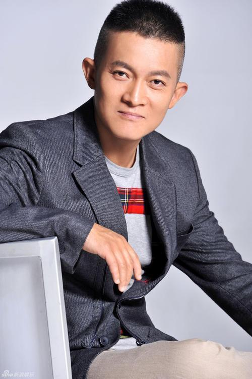 更典型的还有一口气连续演下了张飞李逵樊哙牛皋和张琼的康凯,牛皋还
