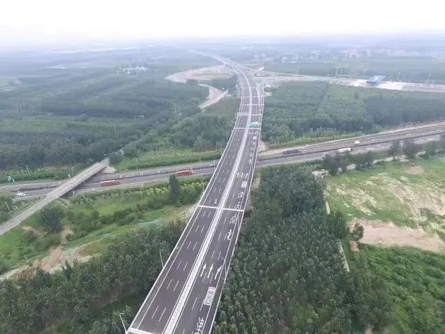 示意圖大興機場北線高速東延段正式通車後,連帶京雄高速,地鐵r1線等