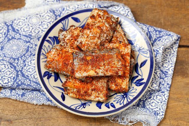 带鱼烤着吃太香了,简单几步无油烟,一上桌就遭哄抢,在家就能做