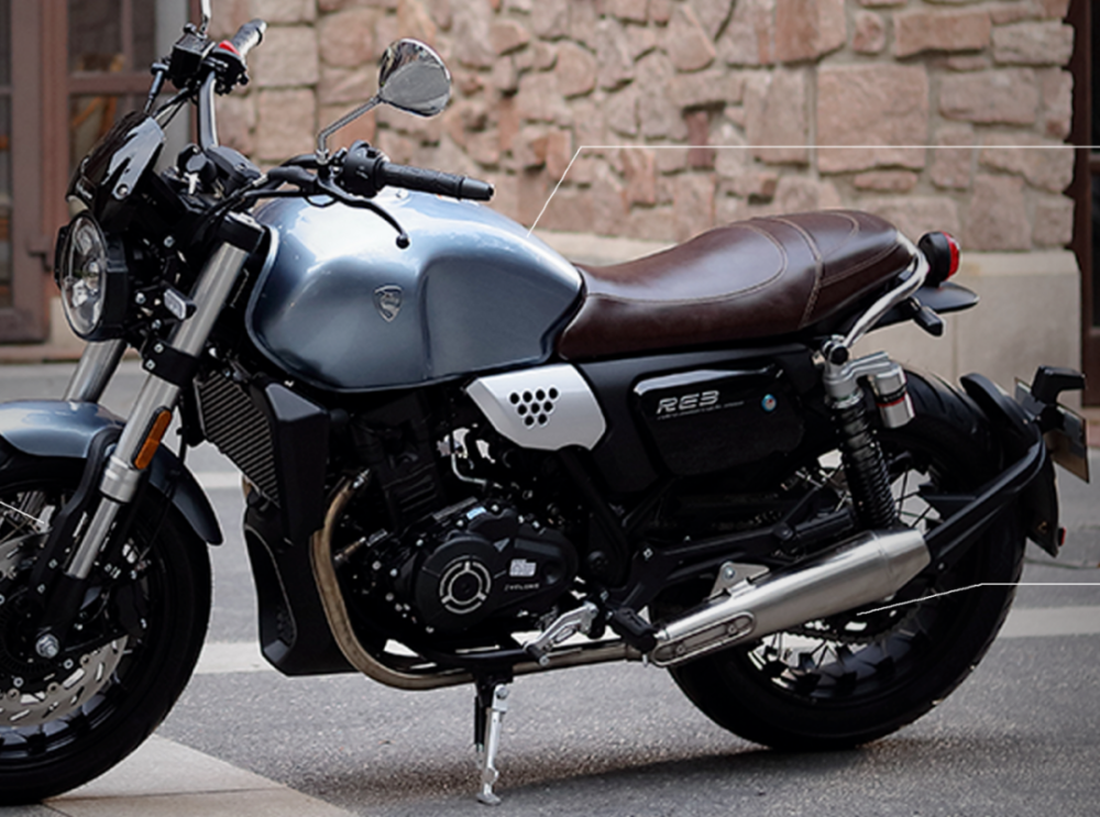 本人40,身高180,比较喜欢街车偏复古的那种,5万内有哪些推荐?