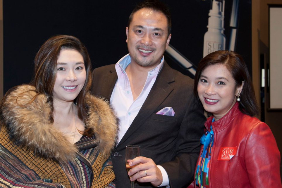 "陆无双"简佩筠近况,2度流产后终身不育,47岁成商界女强人_腾讯新闻