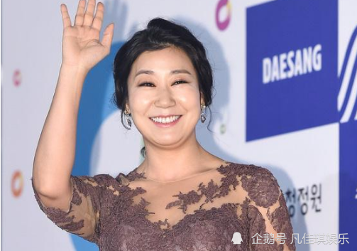 "豹子女士"历经风霜后,更懂得奉献善意,而罗美兰受尽冷眼,更珍惜得到